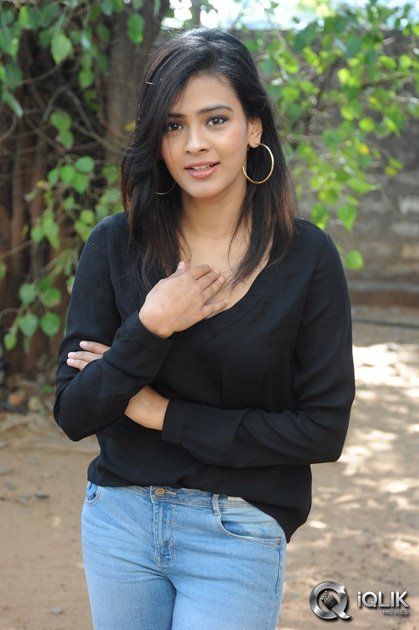 Hebha-Patel-at-Ala-Ela-Movie-Release-Press-Meet